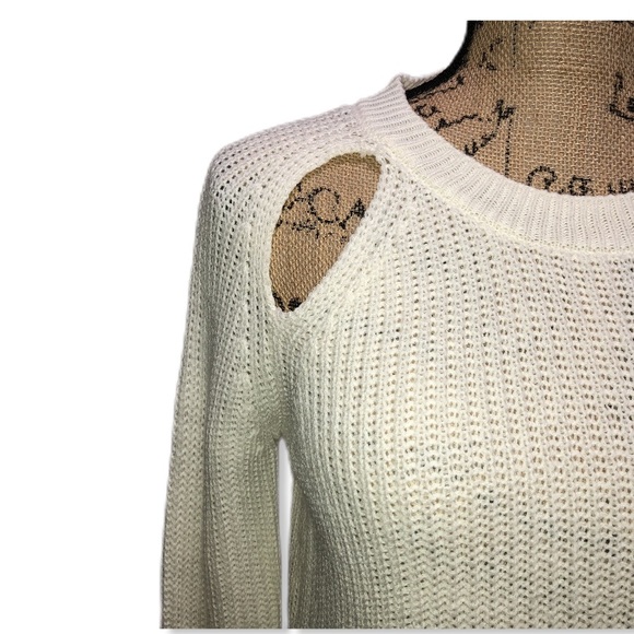 {TOBI} Cream Shoulder Cutout Sweater - Picture 2 of 6